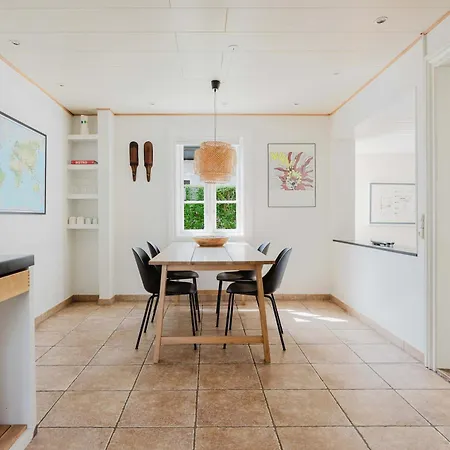Private House Close To Center
